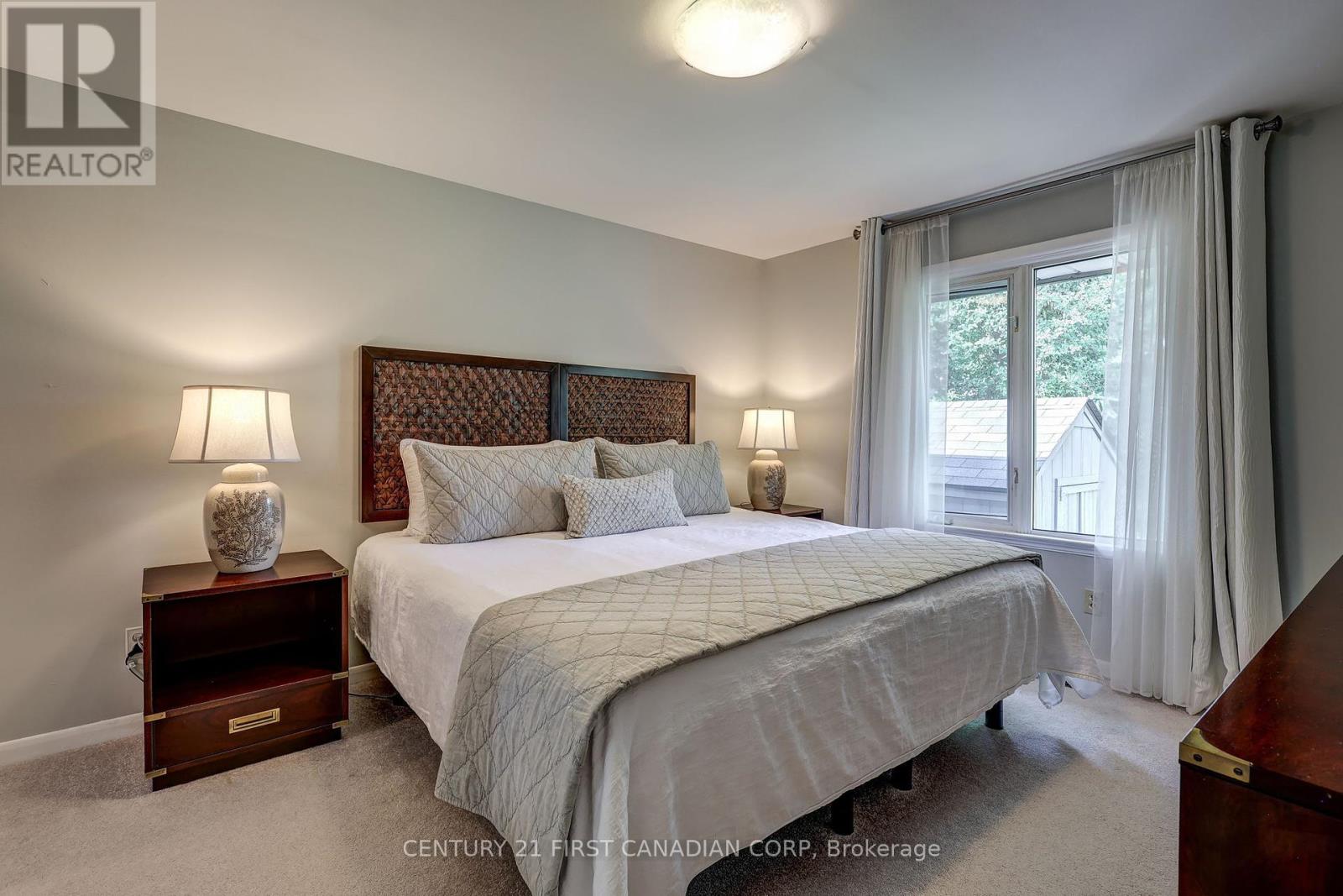 Photo 27 of 611 Chiddington Avenue, London South ON