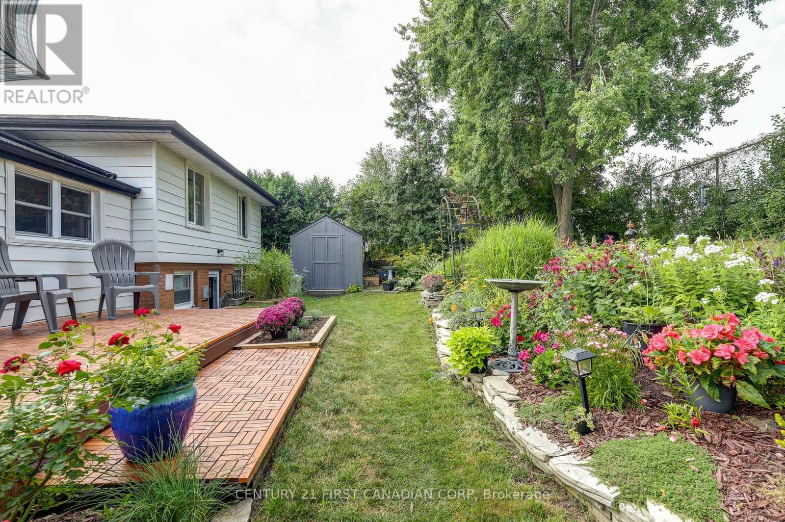 Photo 46 of 611 Chiddington Avenue, London South ON