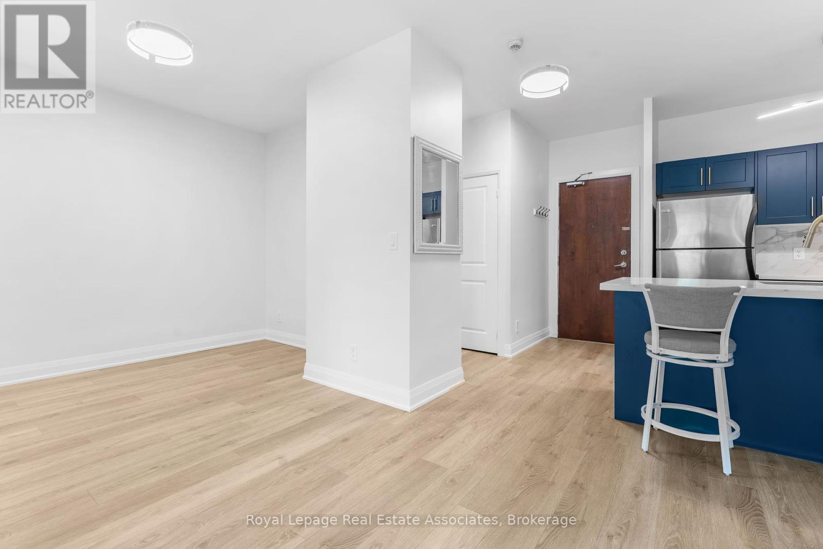 Photo 12 of P 1 M 8 Rosebank Drive, Toronto ON