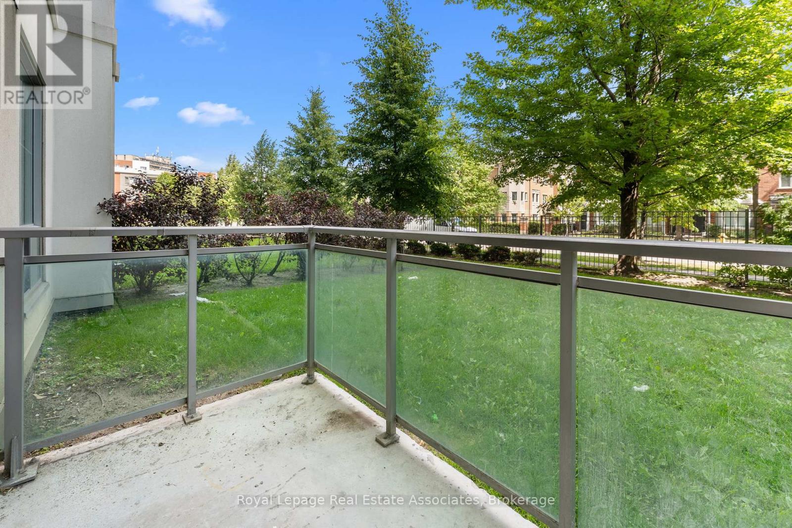 Photo 18 of P 1 M 8 Rosebank Drive, Toronto ON