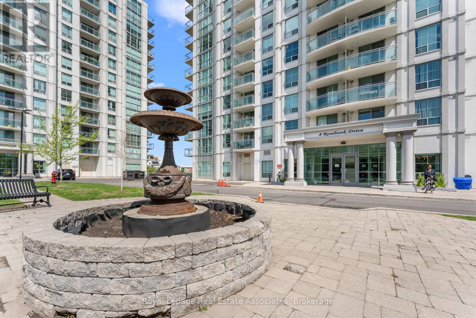 Photo 20 of P 1 M 8 Rosebank Drive, Toronto ON