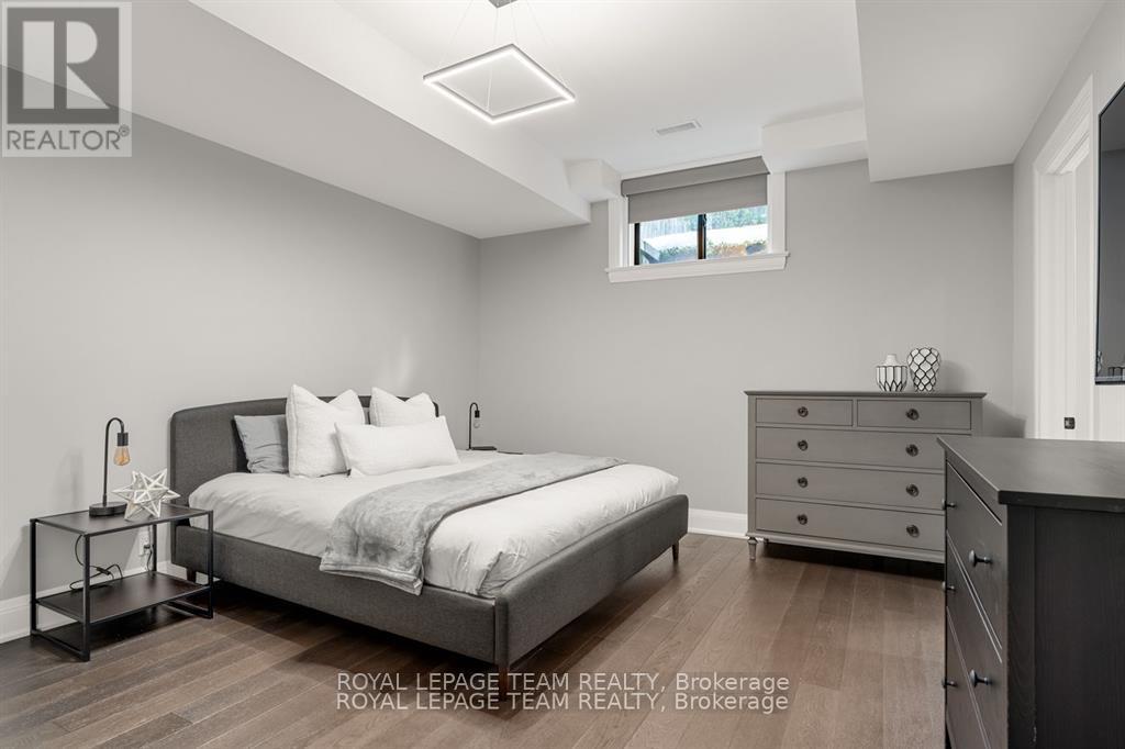 Photo 35 of 77 Placel Road, Ottawa ON