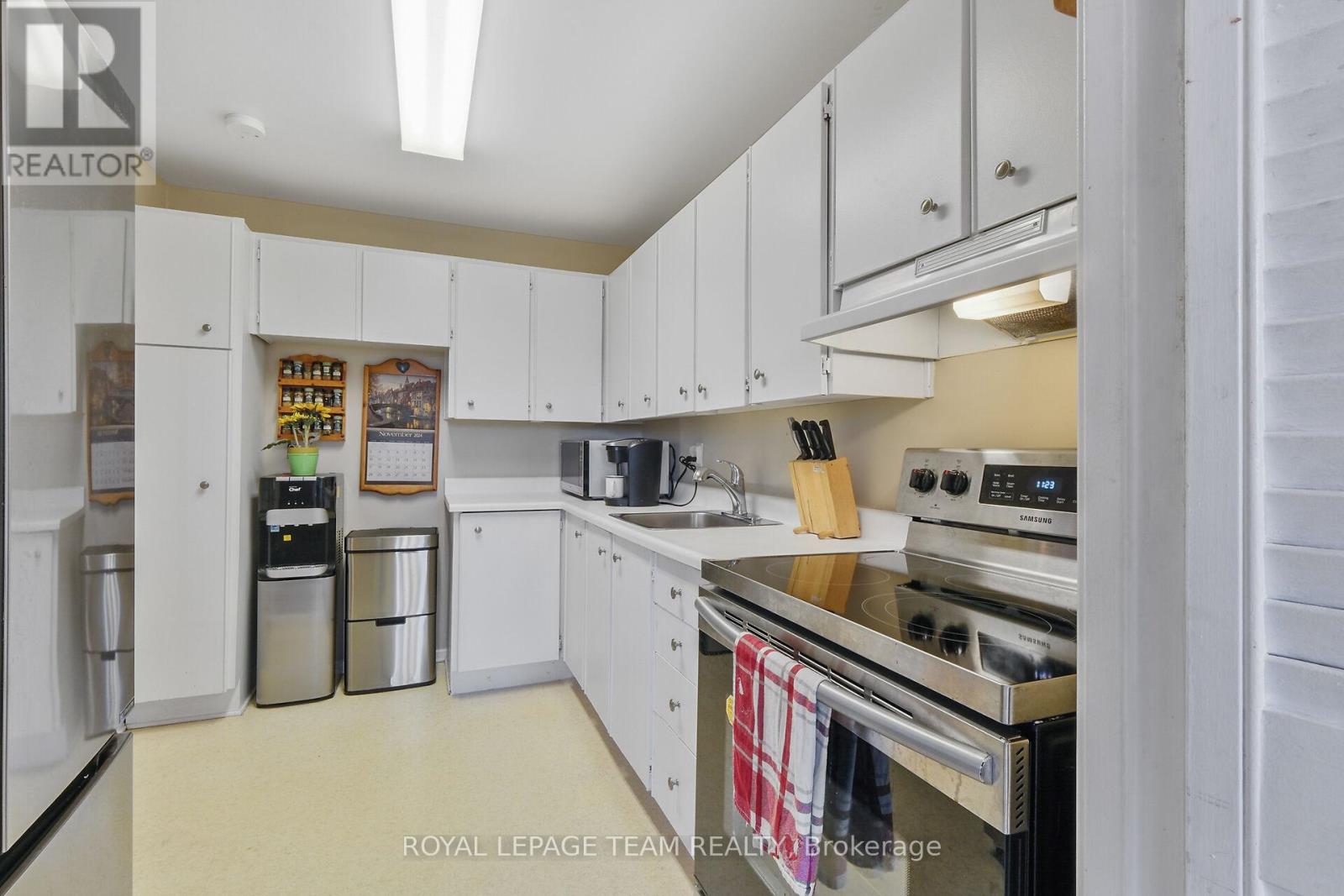 Photo 10 of 209 265 Poulin Avenue, Ottawa ON
