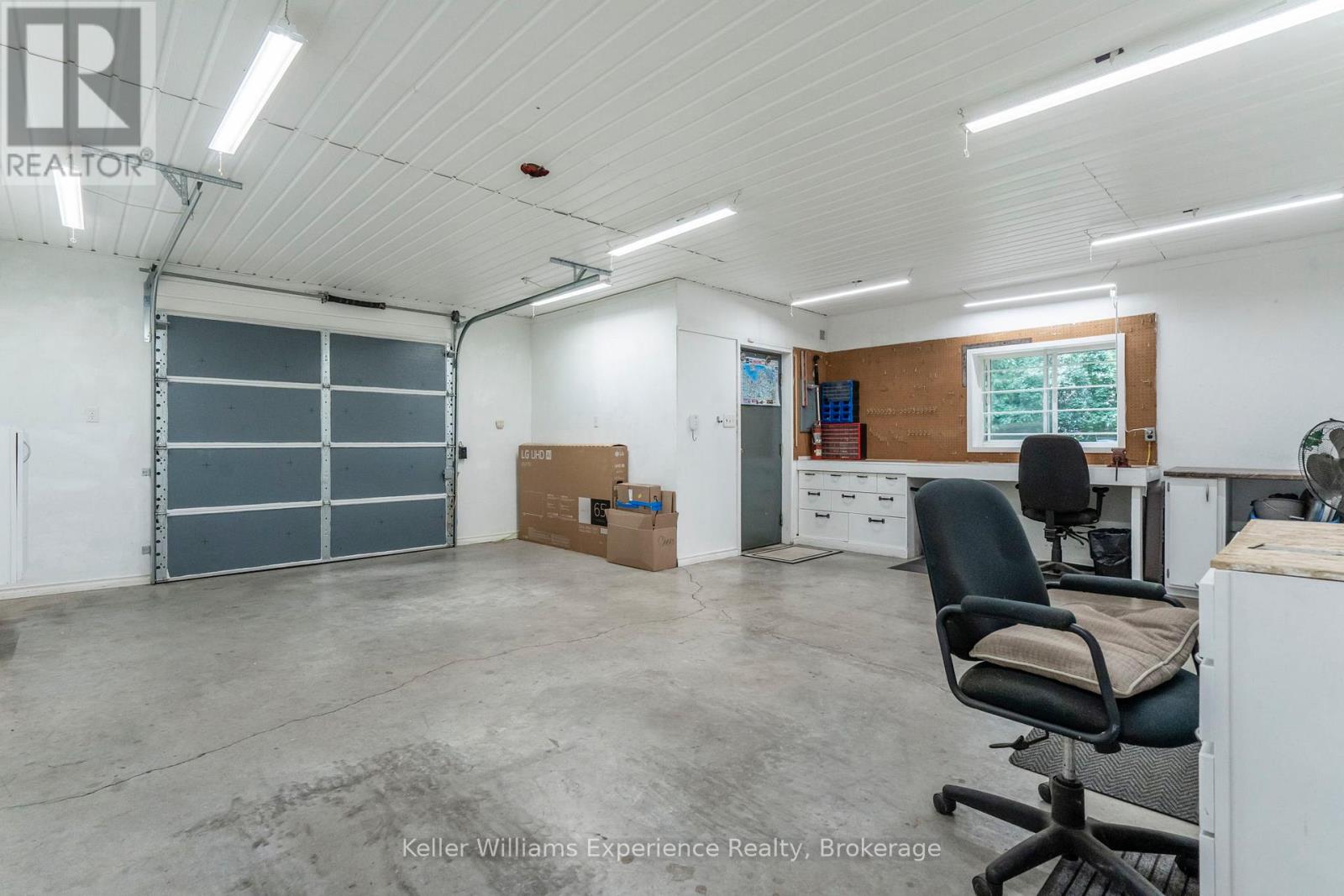 Photo 22 of 1128 Edgar Court, Midland ON