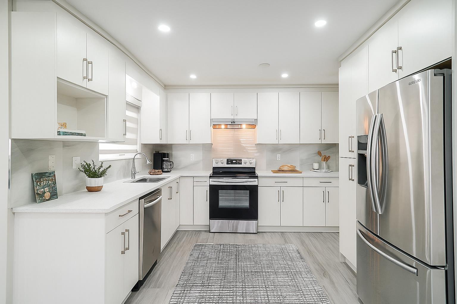 Photo 6 of 13429 68 Avenue, Surrey BC