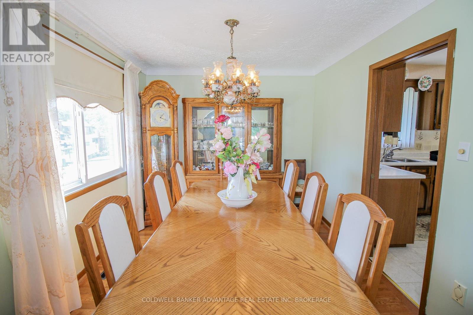 Photo 10 of 167 Loyalist Drive, Welland ON