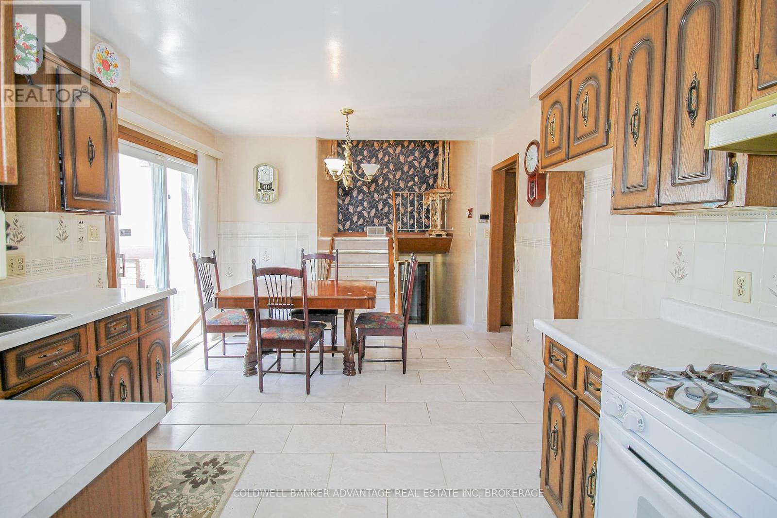 Photo 11 of 167 Loyalist Drive, Welland ON
