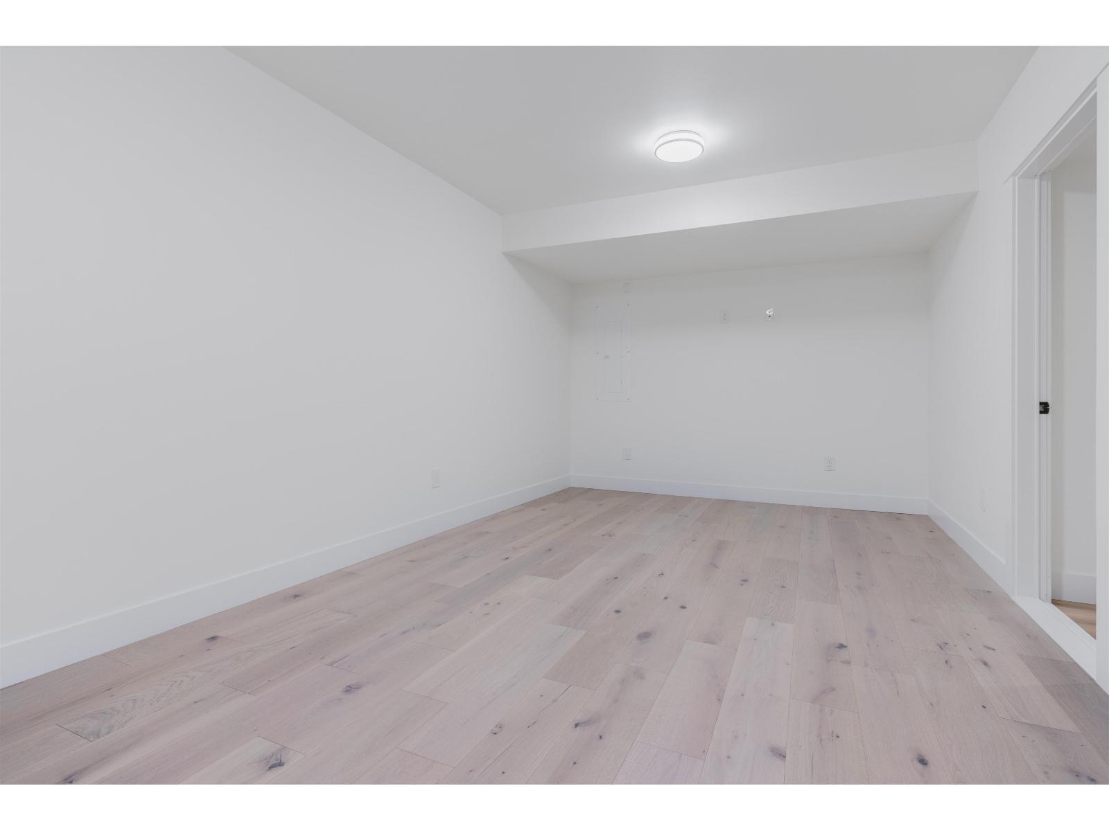Photo 30 of 16790 20 A Avenue, Surrey BC