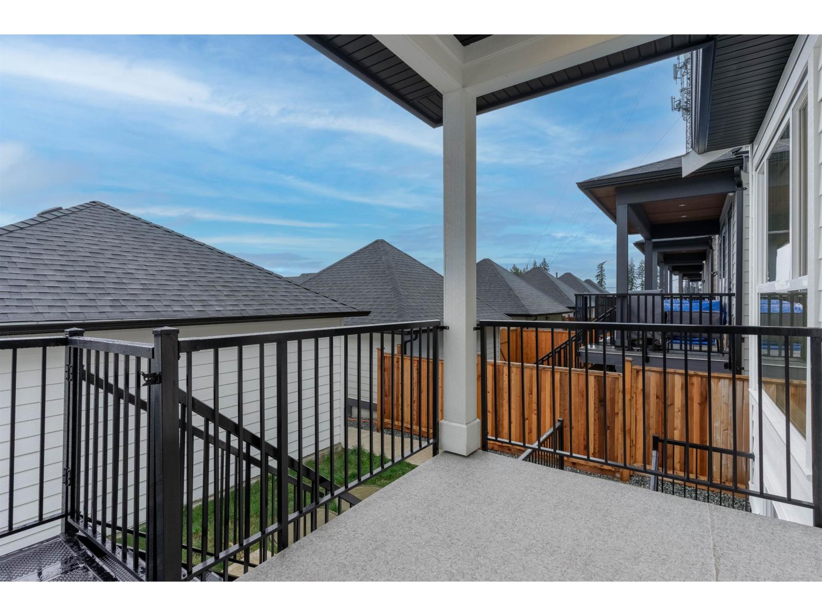 Photo 37 of 16790 20 A Avenue, Surrey BC