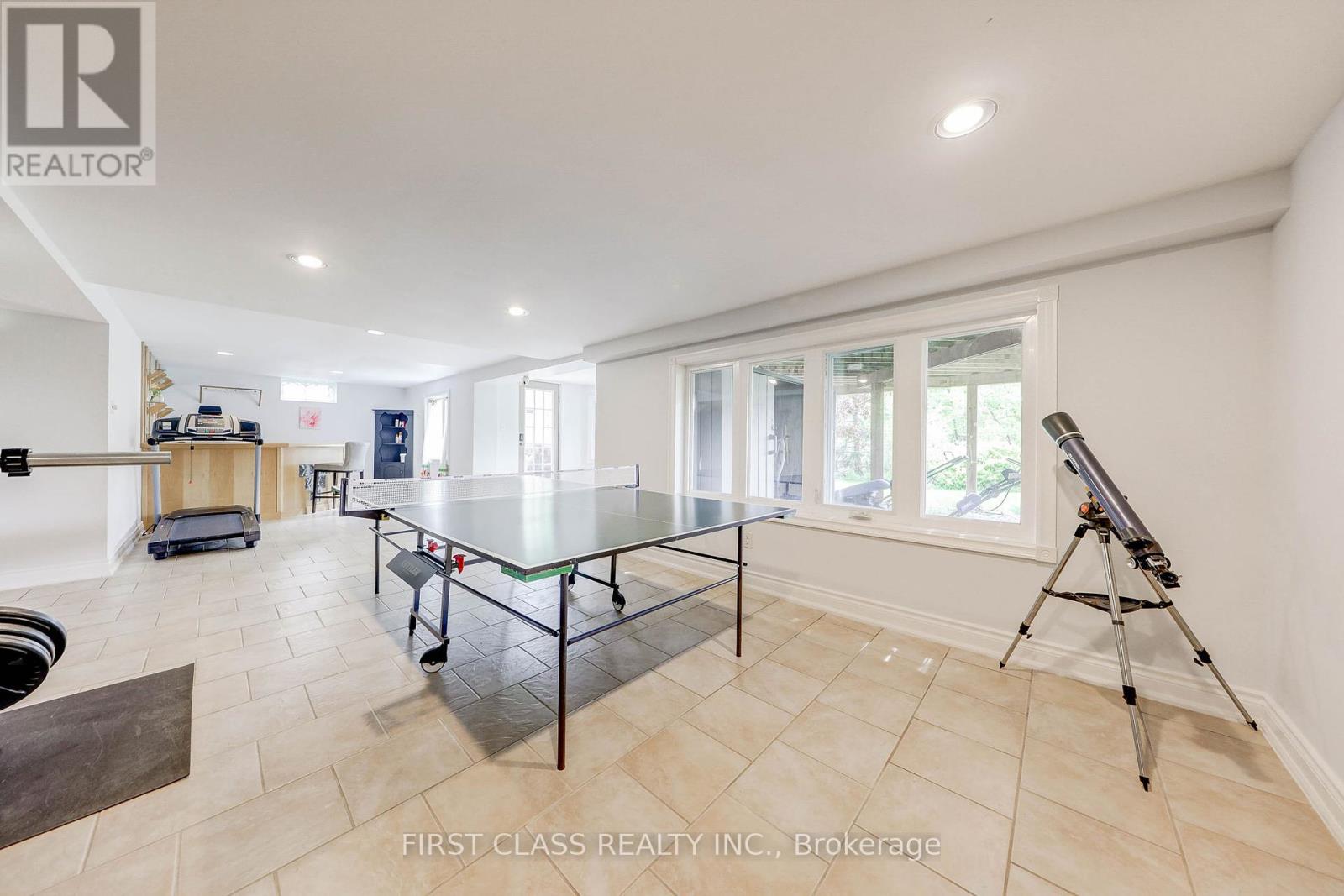 Photo 35 of 449 Alex Doner Drive, Newmarket ON