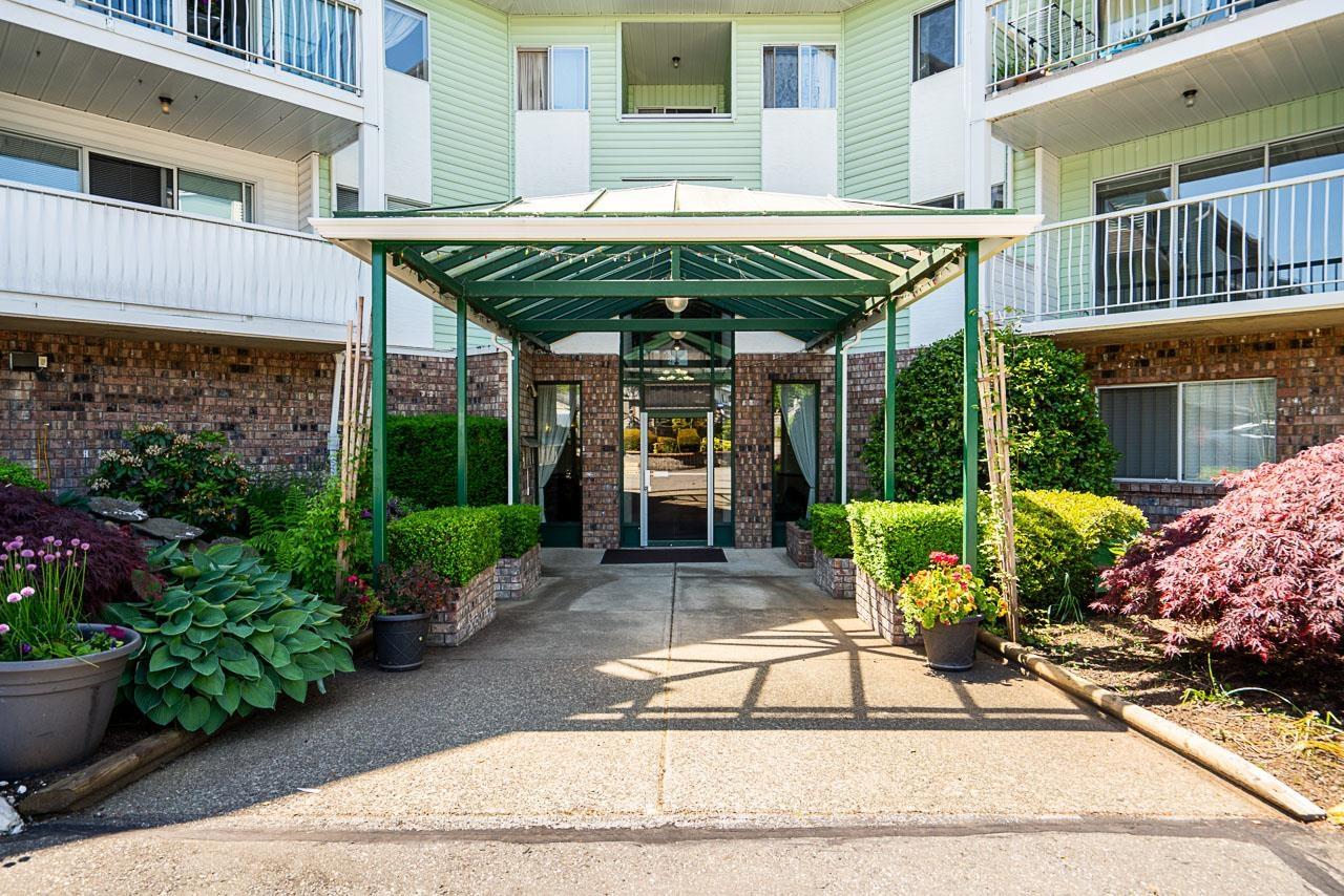 Photo 3 of 108 31850 Union Avenue, Abbotsford BC