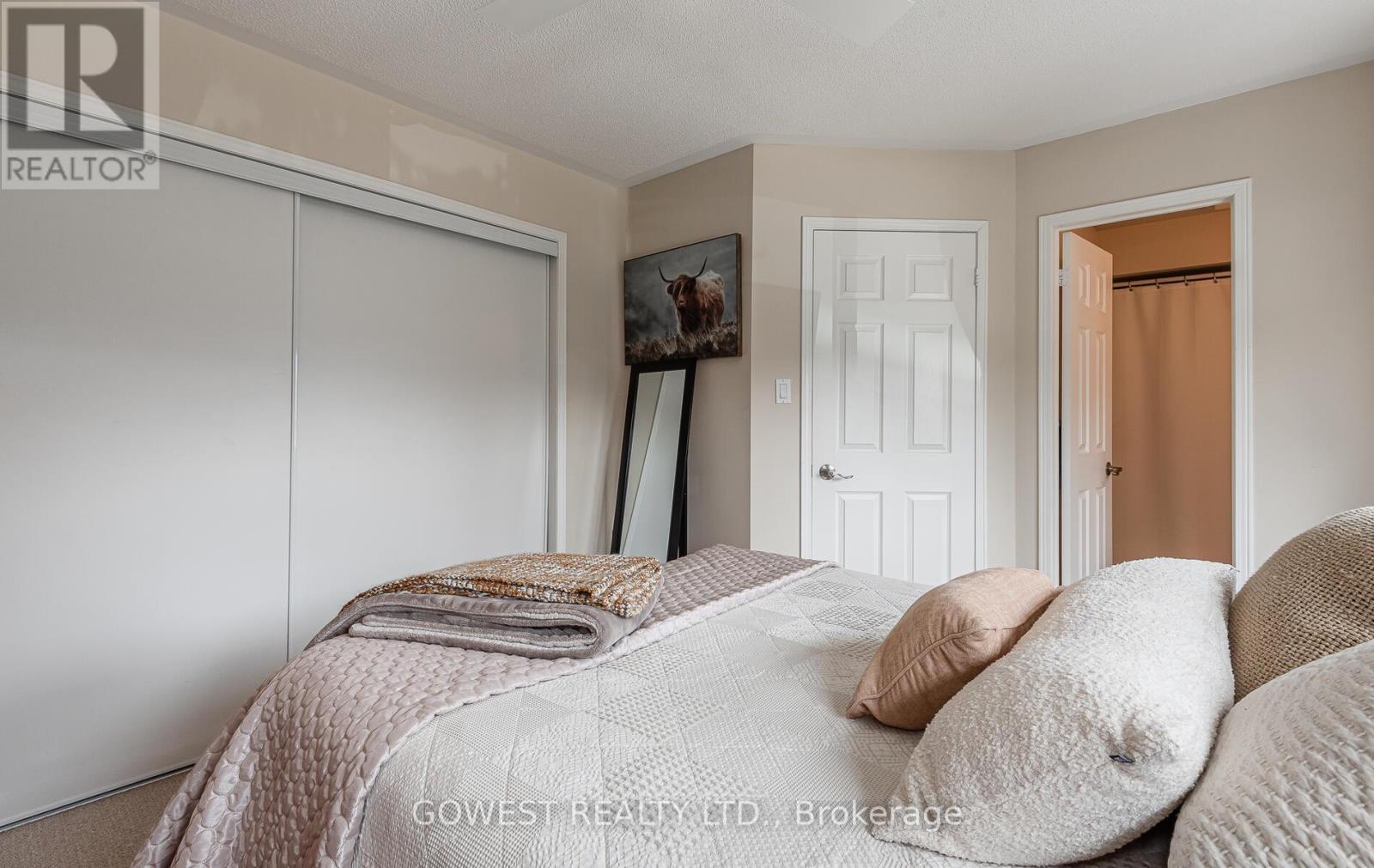 Photo 20 of 32 Valleymede Court, Collingwood ON