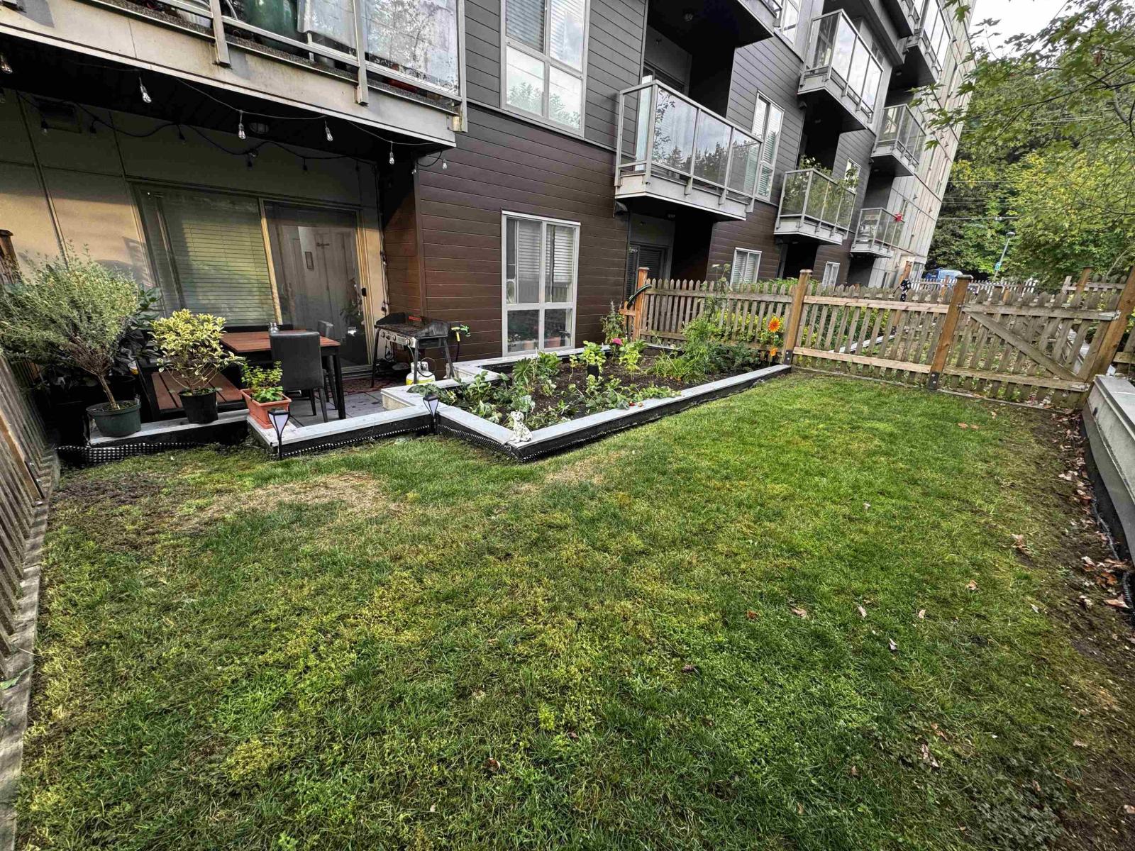 Photo 2 of B 104 9689 140 Street, Surrey BC