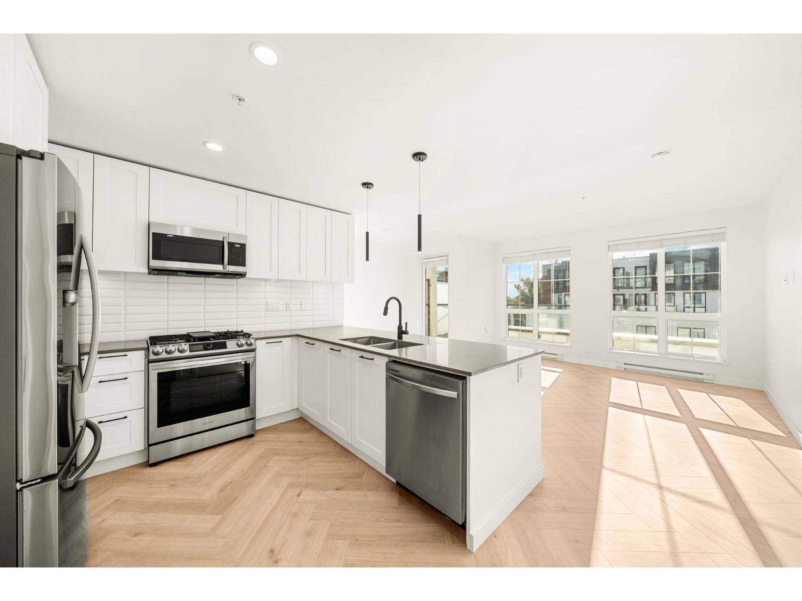 Photo 1 of 504 8353 200 A Street, Langley BC