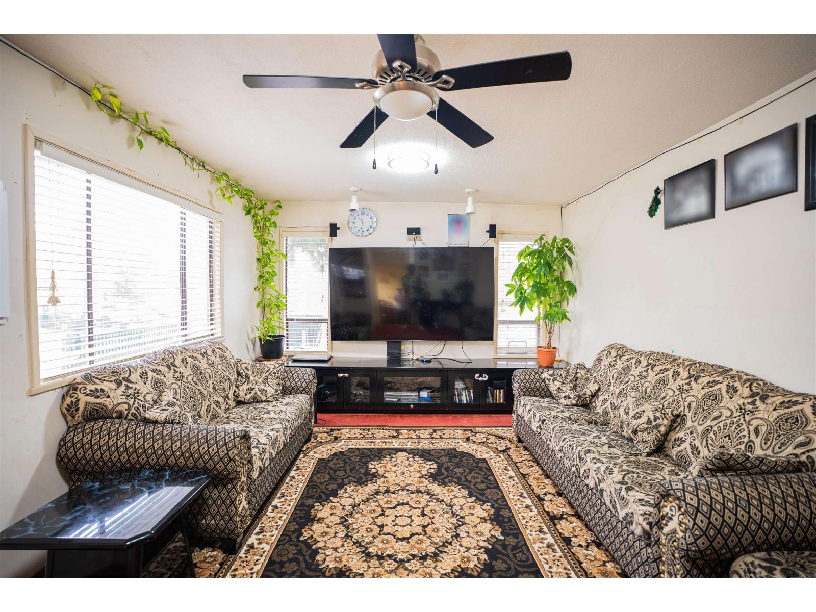 Photo 4 of 9290 128 Street, Surrey BC
