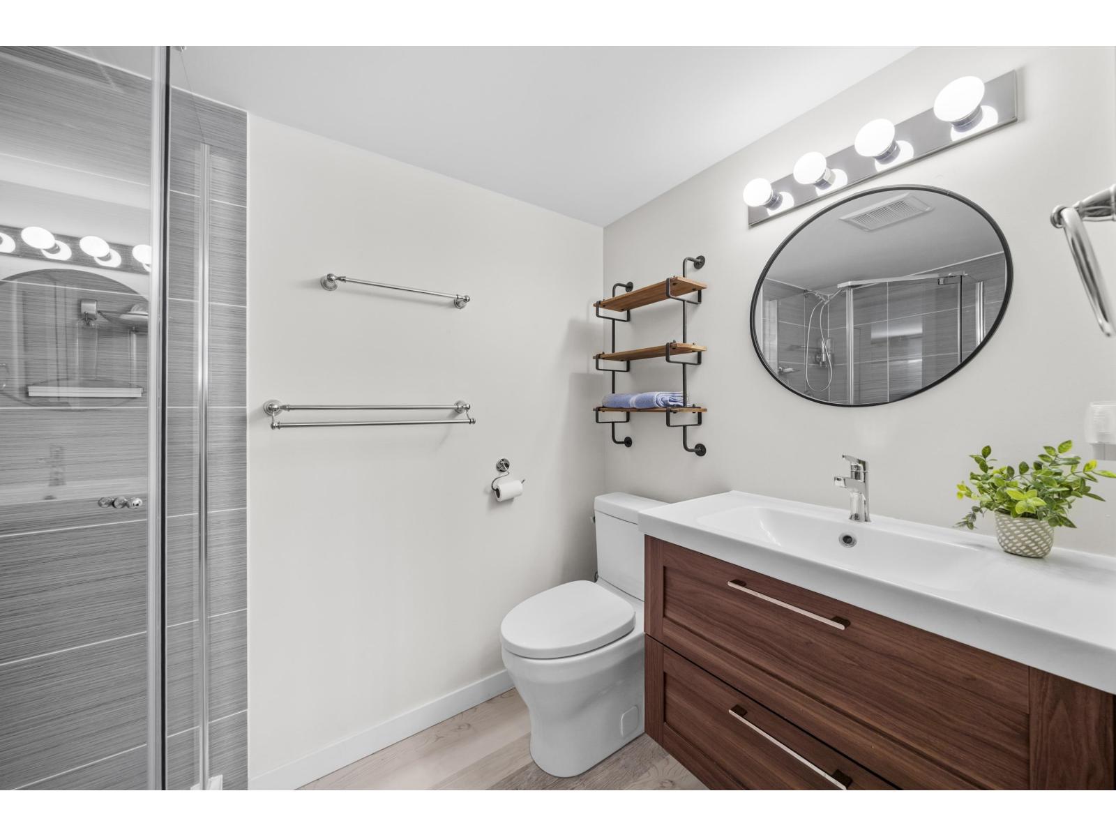 Photo 24 of 206 1531 Merklin Street, White Rock BC