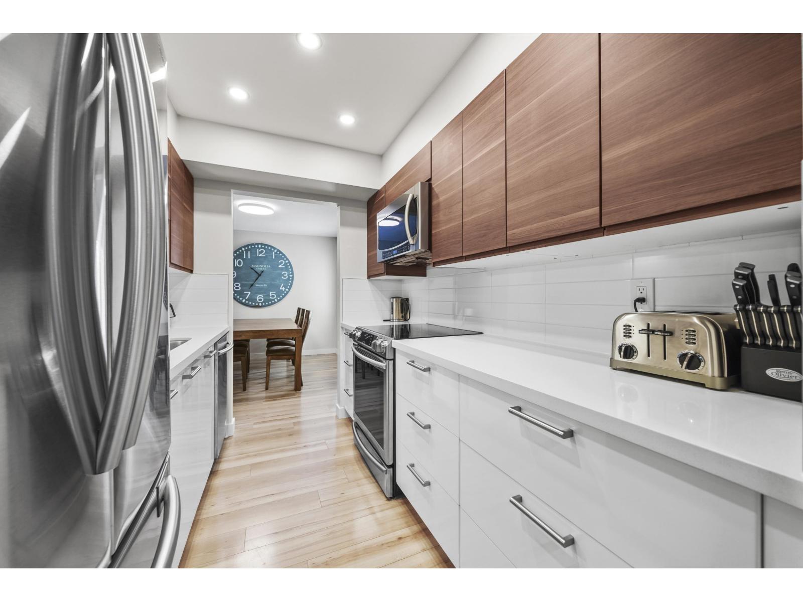 Photo 5 of 206 1531 Merklin Street, White Rock BC