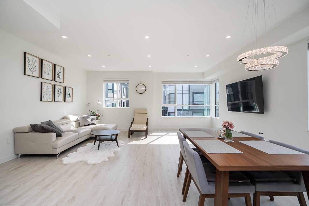Photo 6 of 30 20150 81 Avenue, Langley BC
