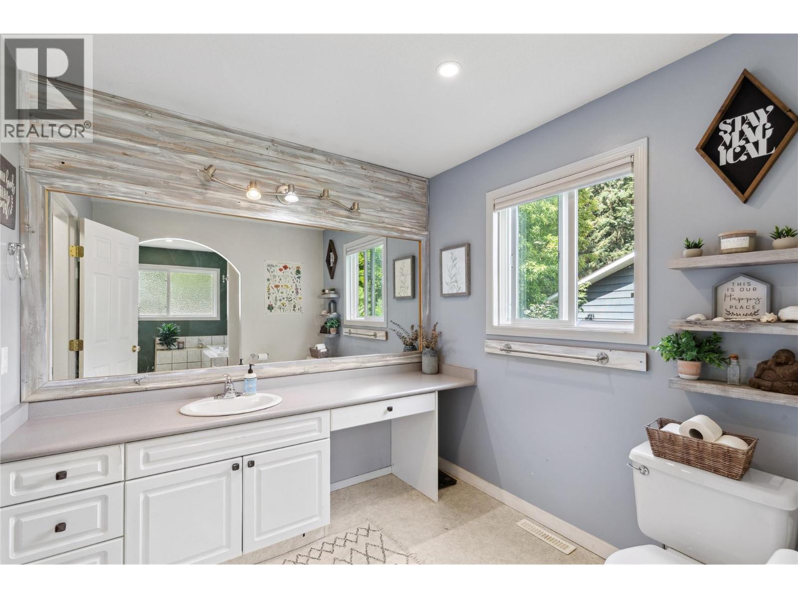 Photo 18 of 2861 5 Avenue Se, Salmon Arm BC