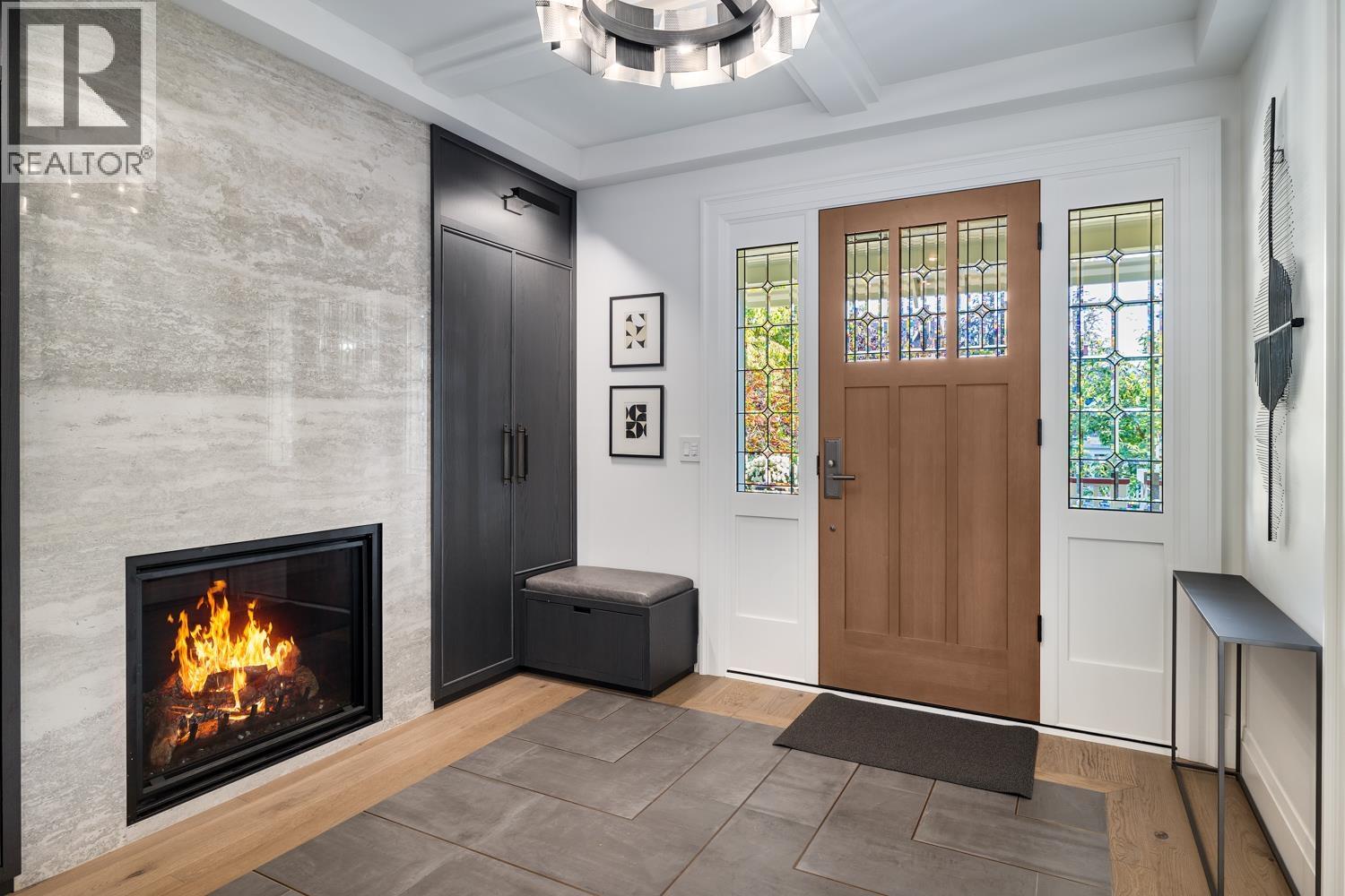 Photo 4 of 2023 W 36th Avenue, Vancouver BC