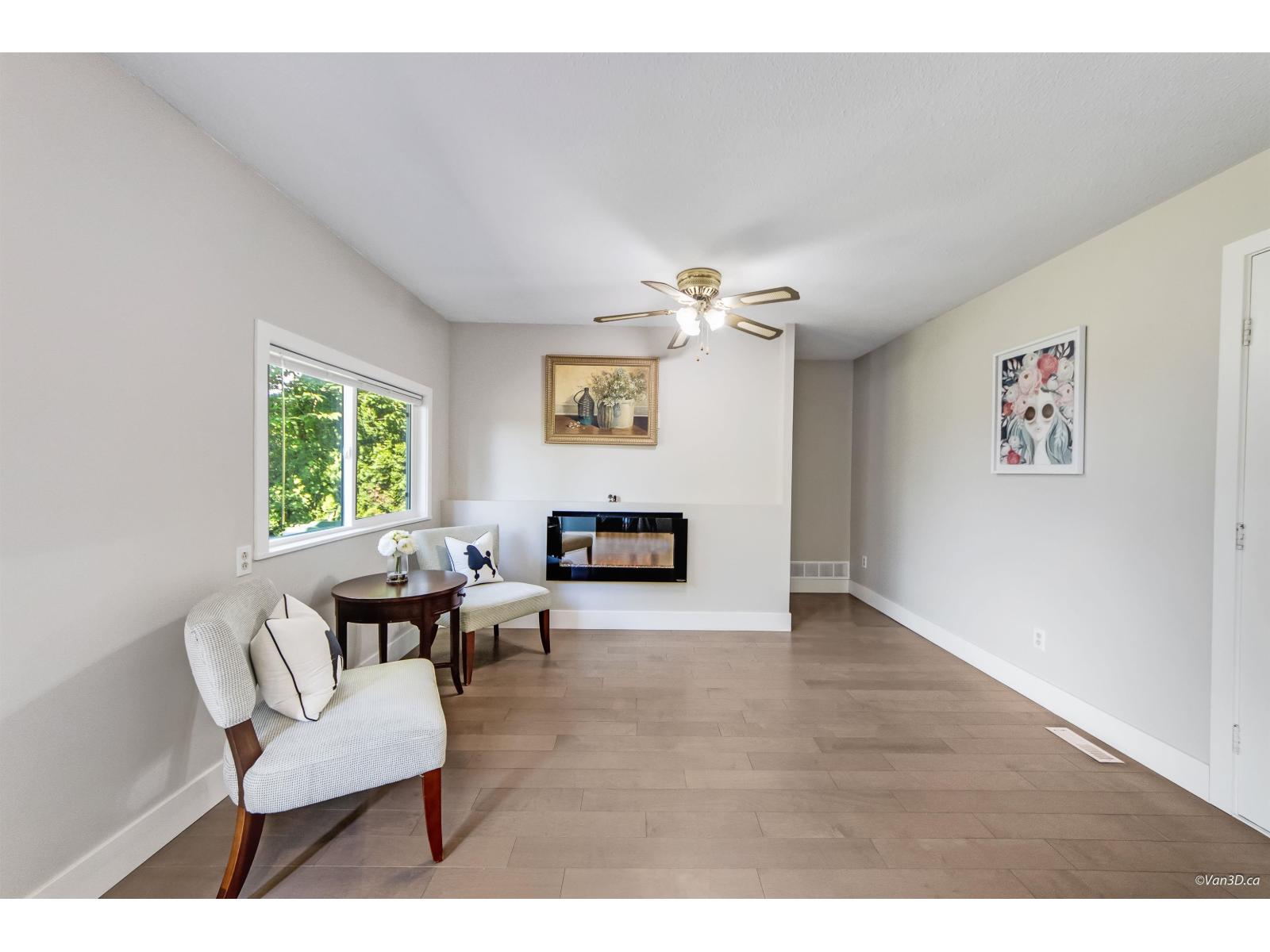 Photo 10 of 9503 205 A Street, Langley BC