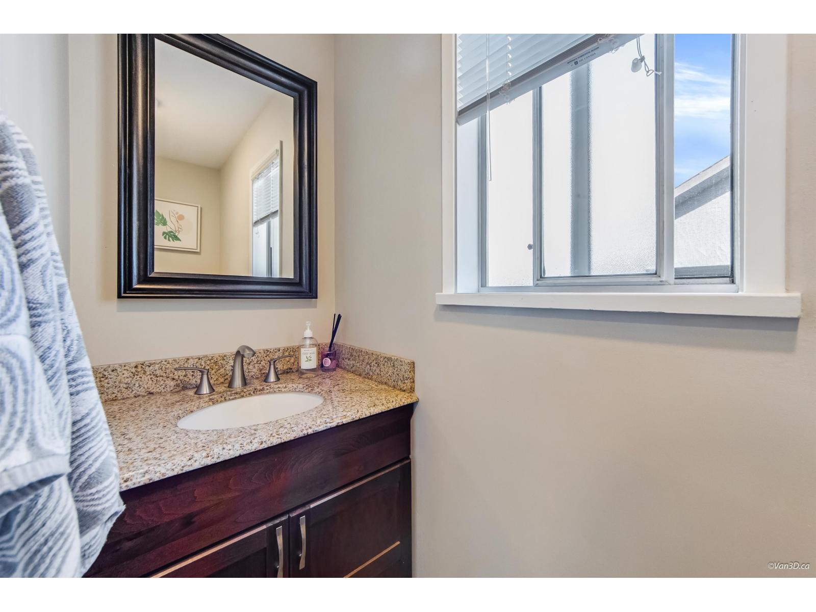 Photo 14 of 9503 205 A Street, Langley BC