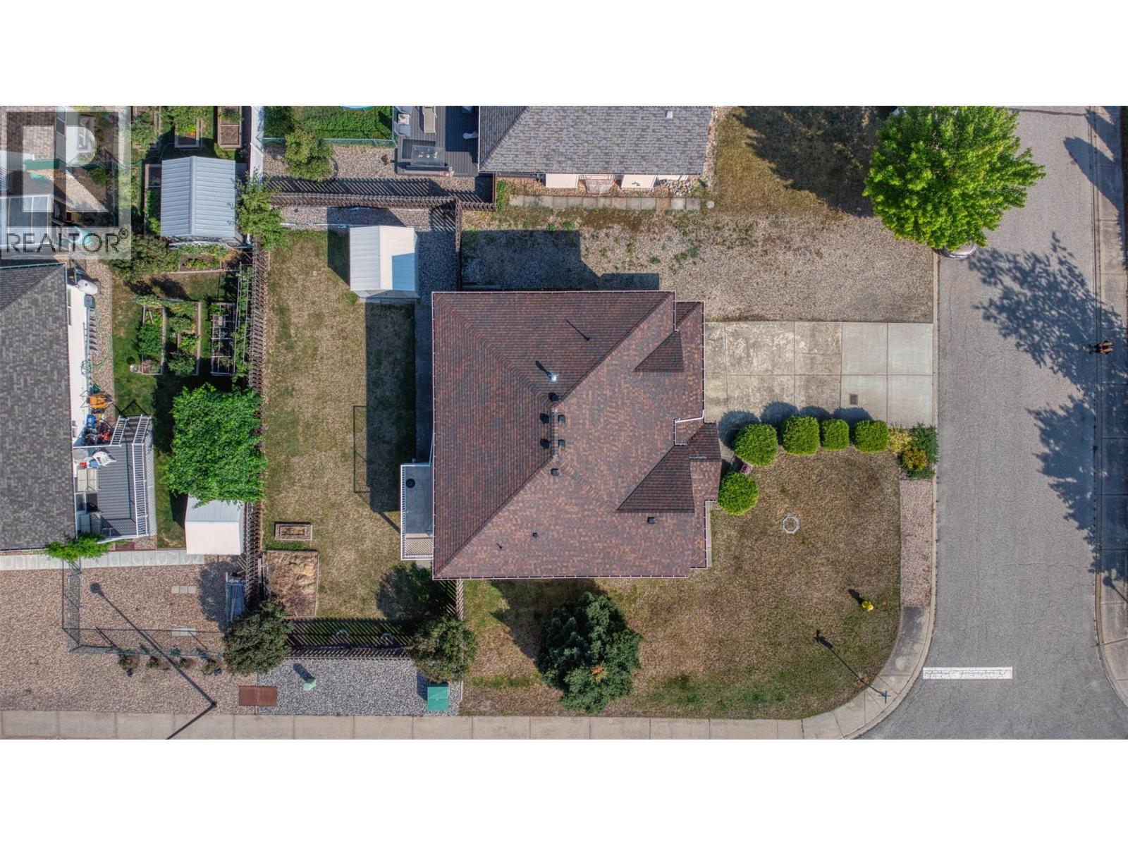 Photo 7 of 2031 Game Court, Armstrong BC