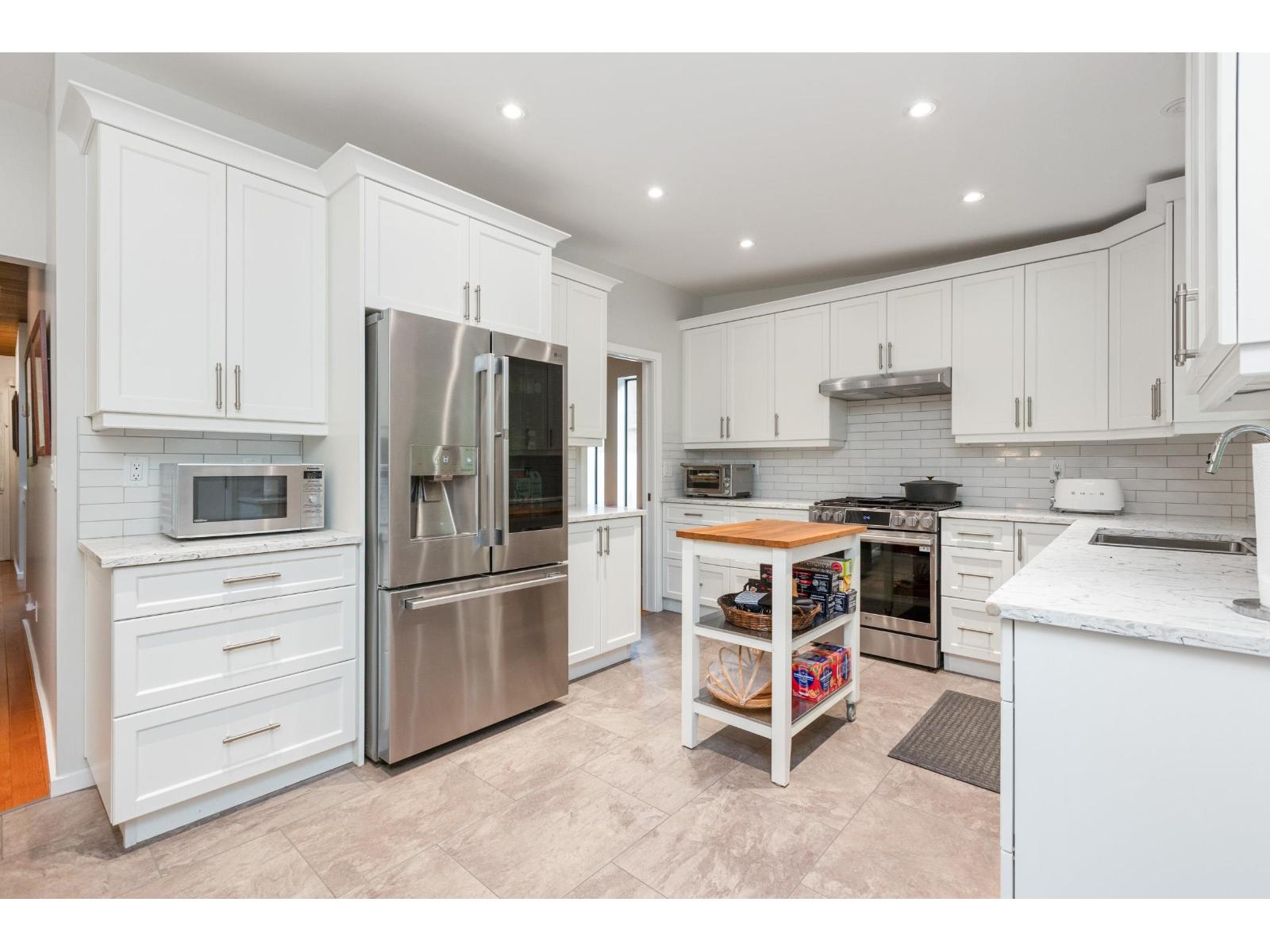 Photo 13 of 16095 13 Avenue, Surrey BC