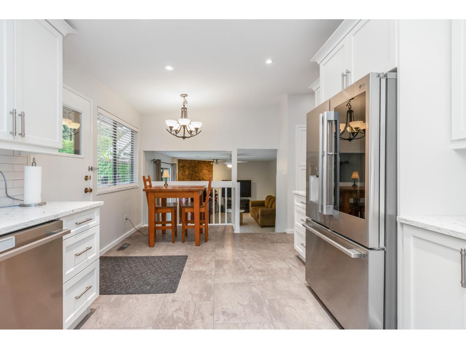 Photo 14 of 16095 13 Avenue, Surrey BC