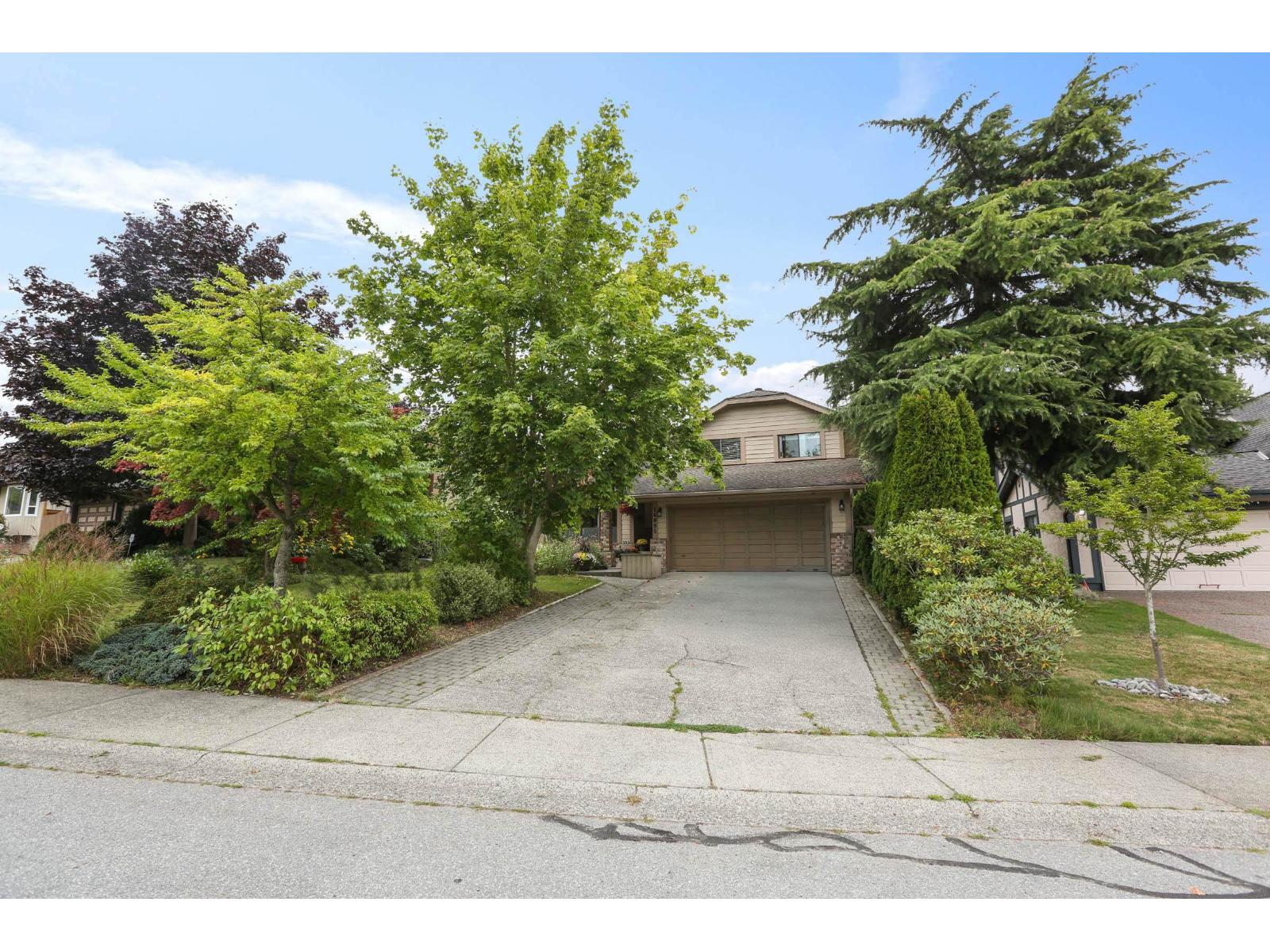 Photo 2 of 16095 13 Avenue, Surrey BC