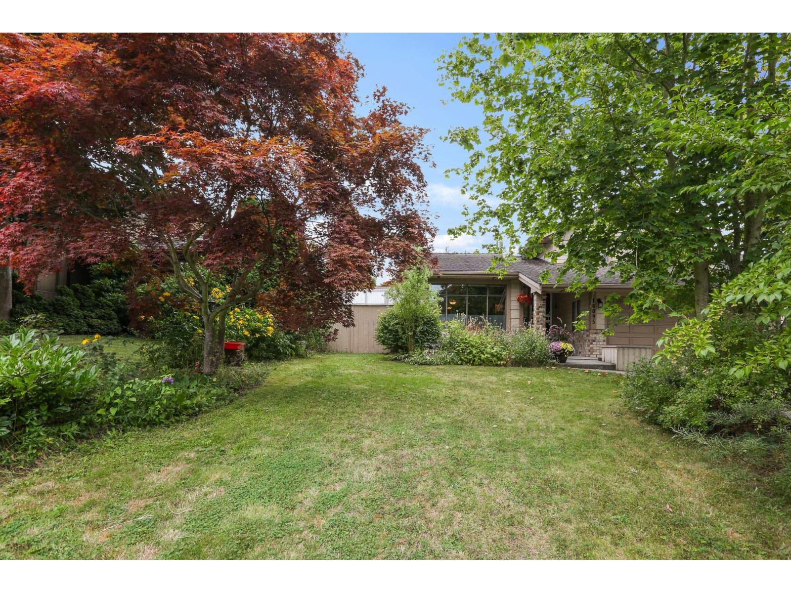 Photo 3 of 16095 13 Avenue, Surrey BC