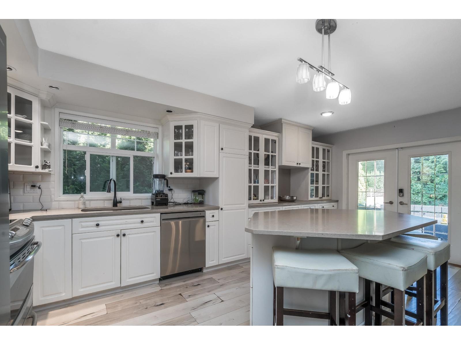 Photo 15 of 12549 21 A Avenue, Surrey BC
