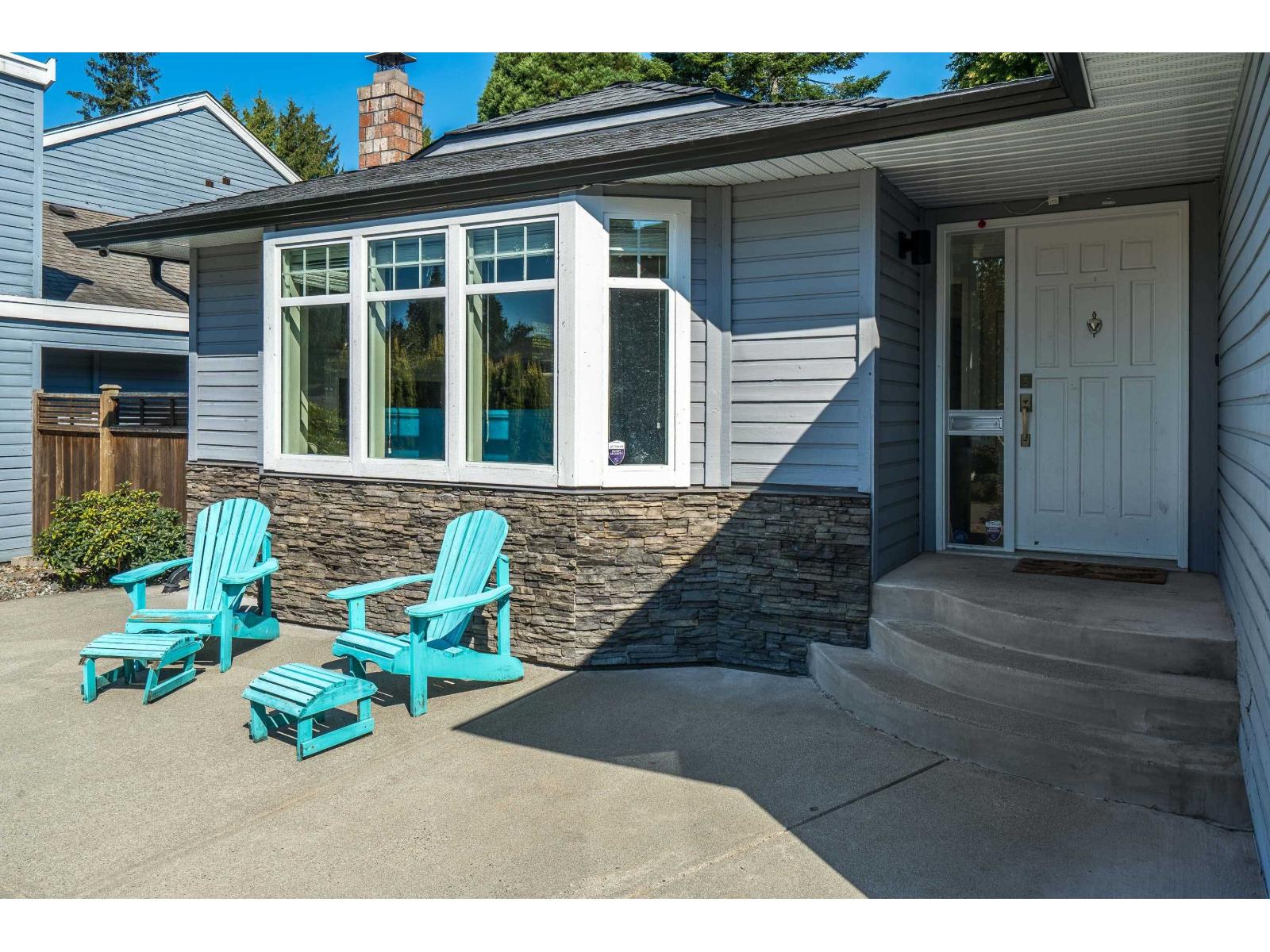 Photo 3 of 12549 21 A Avenue, Surrey BC
