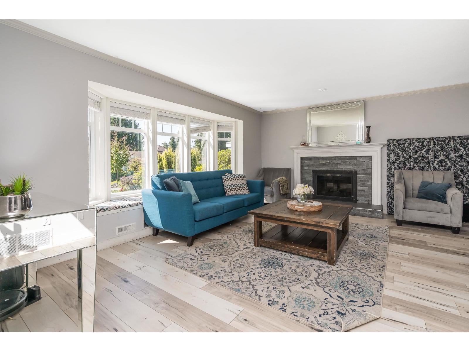 Photo 8 of 12549 21 A Avenue, Surrey BC