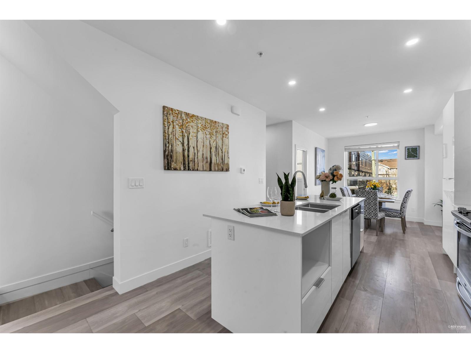 Photo 8 of 7 19760 55 Avenue, Langley BC