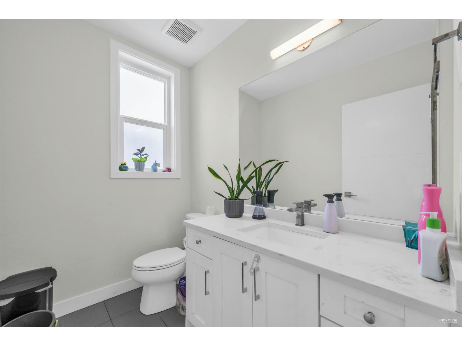 Photo 15 of 1 19628 55 A Avenue, Langley BC