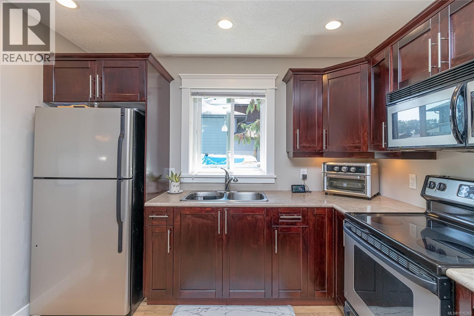 Photo 15 of 3 1031 Lomas Rd, Duncan BC