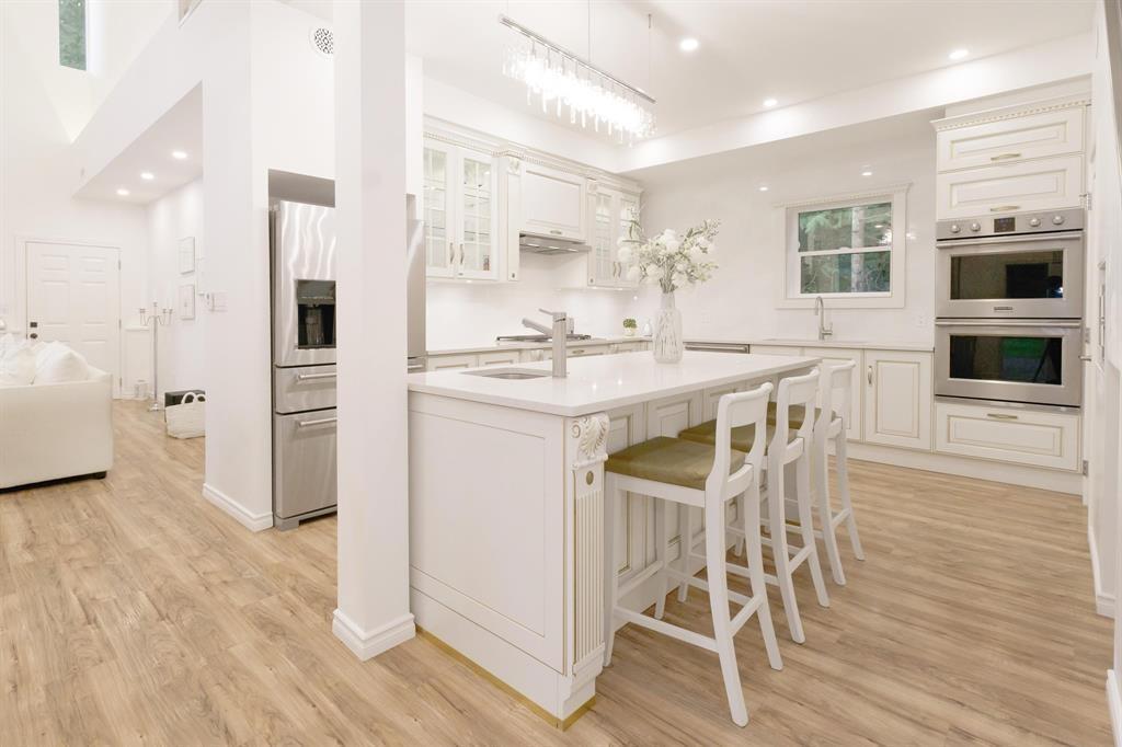 Photo 5 of 12468 Carr Street, Mission BC