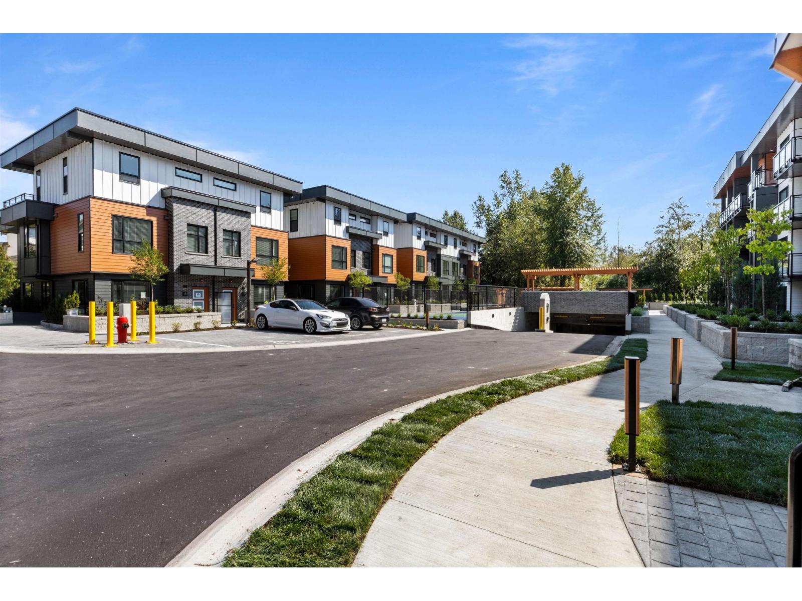 Photo 3 of 414 20932 83 Avenue, Langley BC