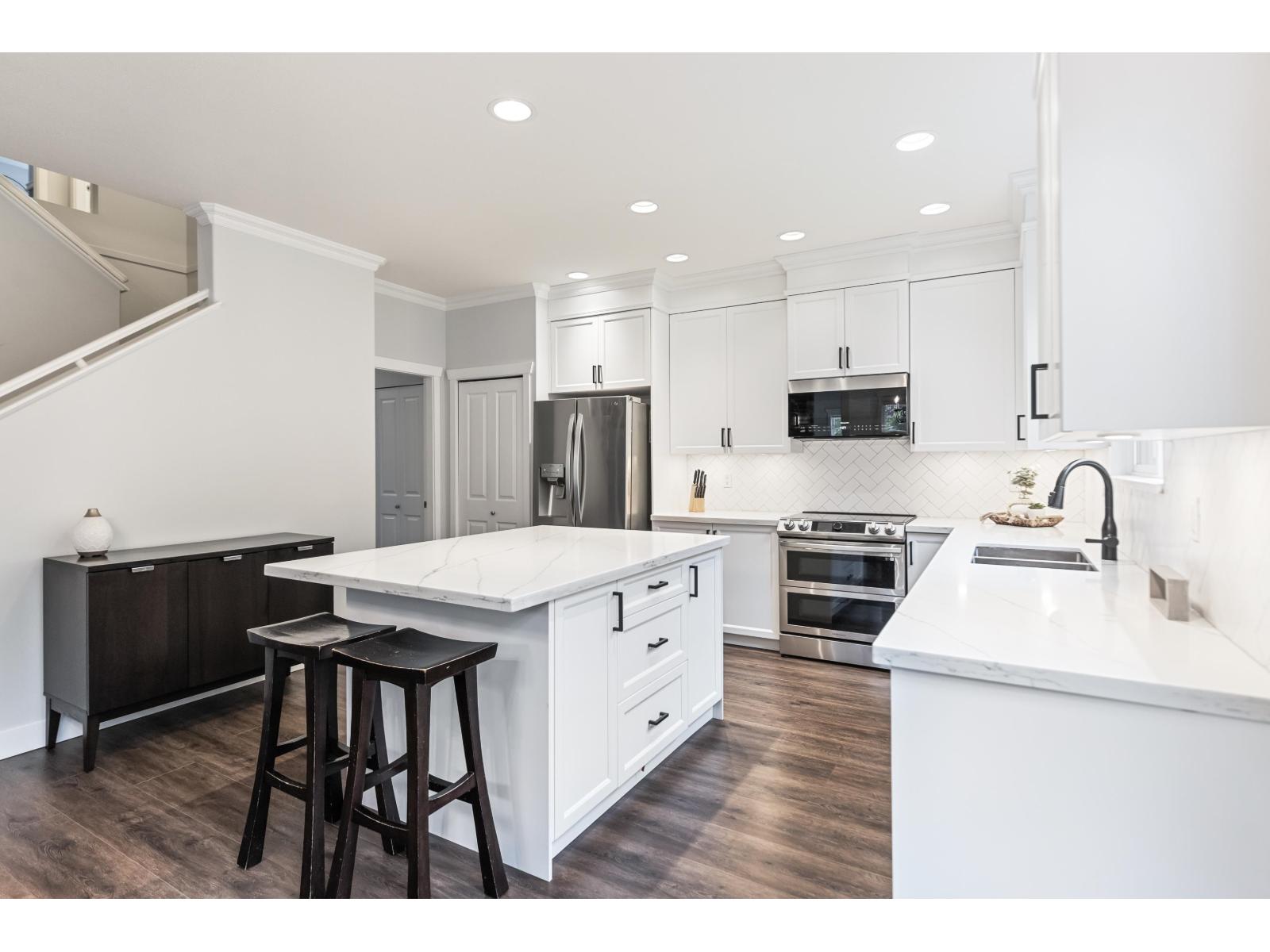 Photo 13 of 20159 69 A Avenue, Langley BC