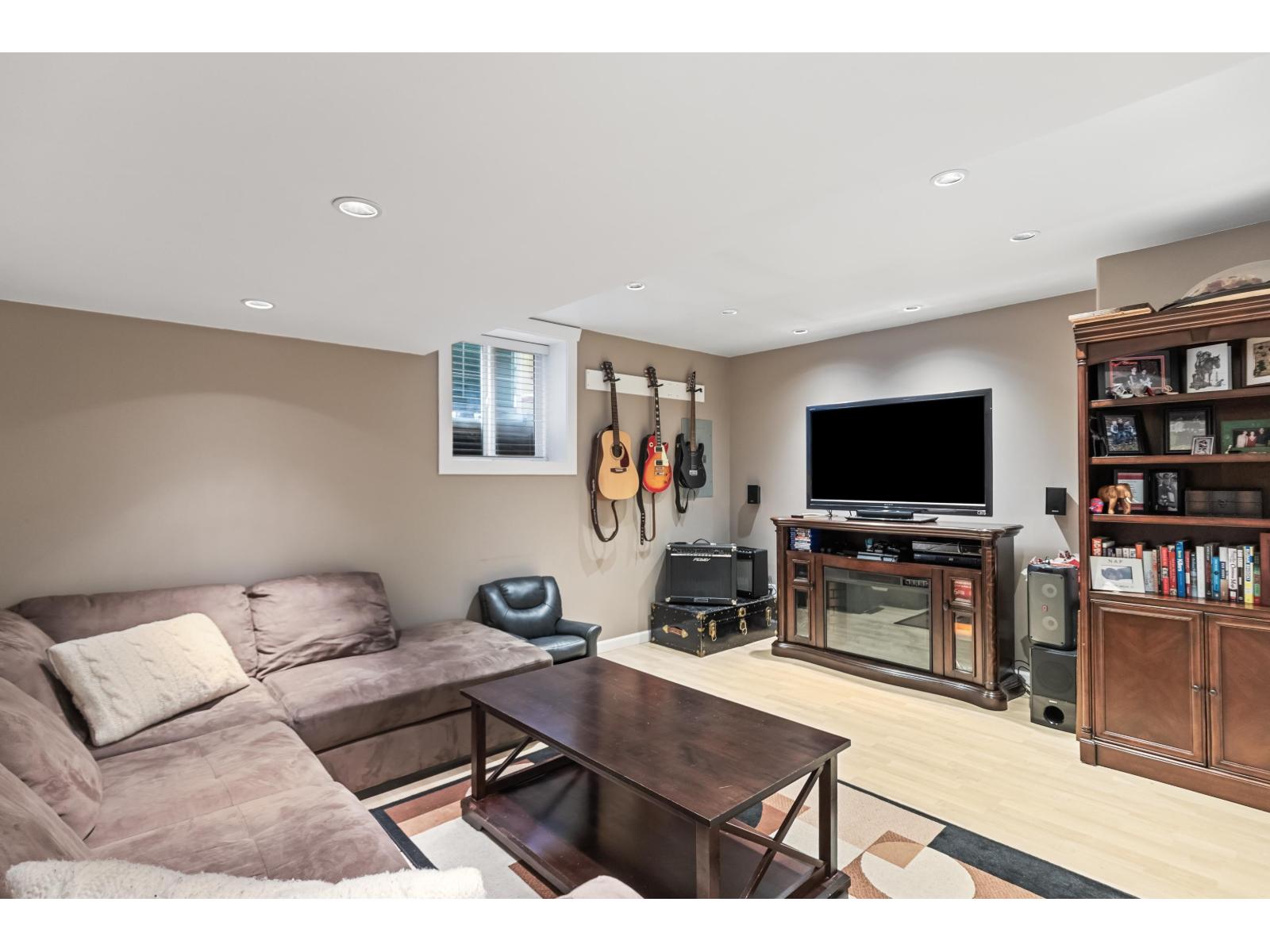 Photo 29 of 20159 69 A Avenue, Langley BC
