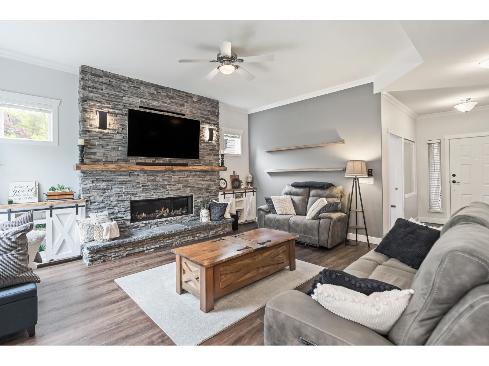 Photo 5 of 20159 69 A Avenue, Langley BC