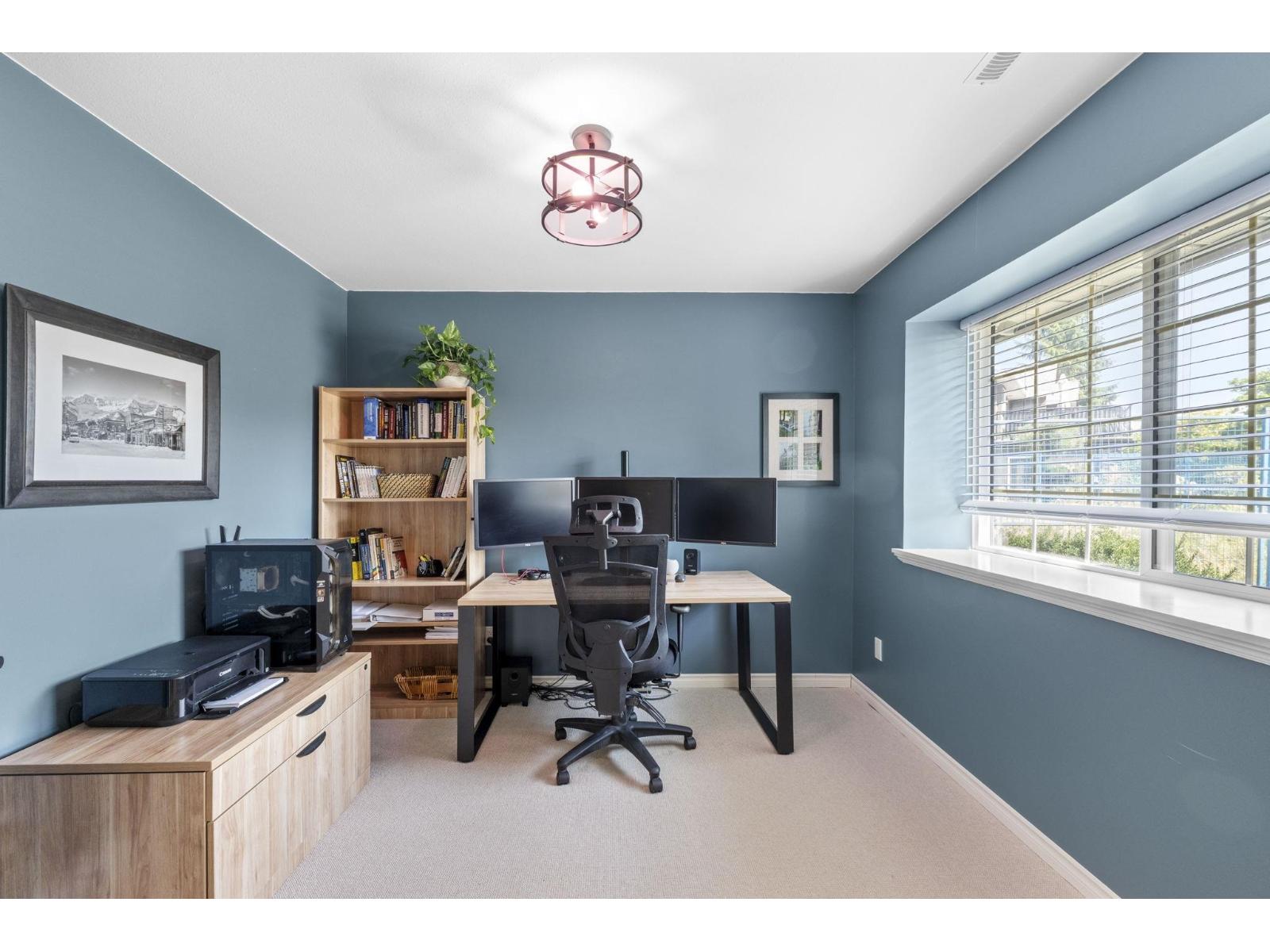Photo 4 of 8340 Miller Crescent, Mission BC