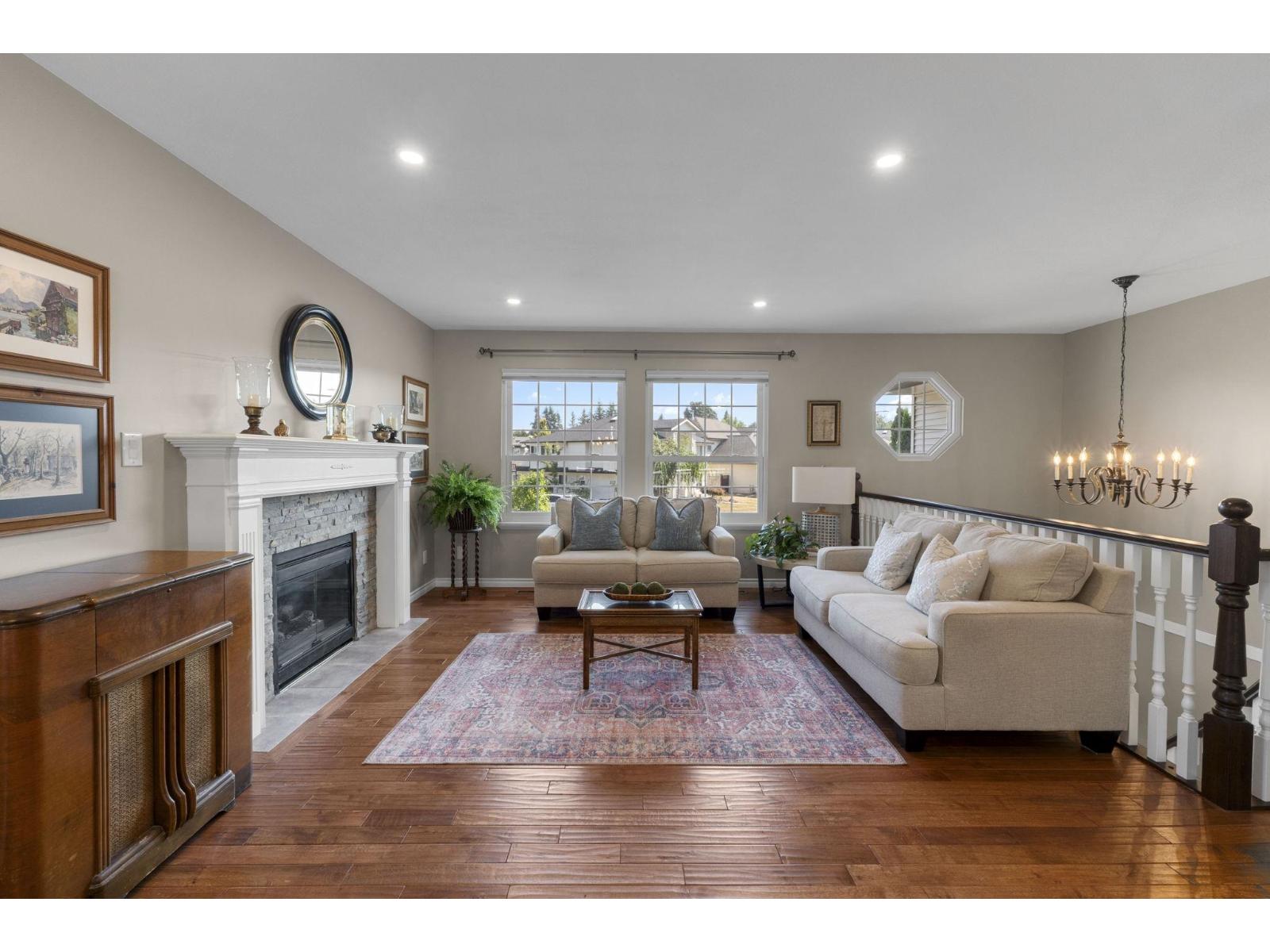 Photo 5 of 8340 Miller Crescent, Mission BC
