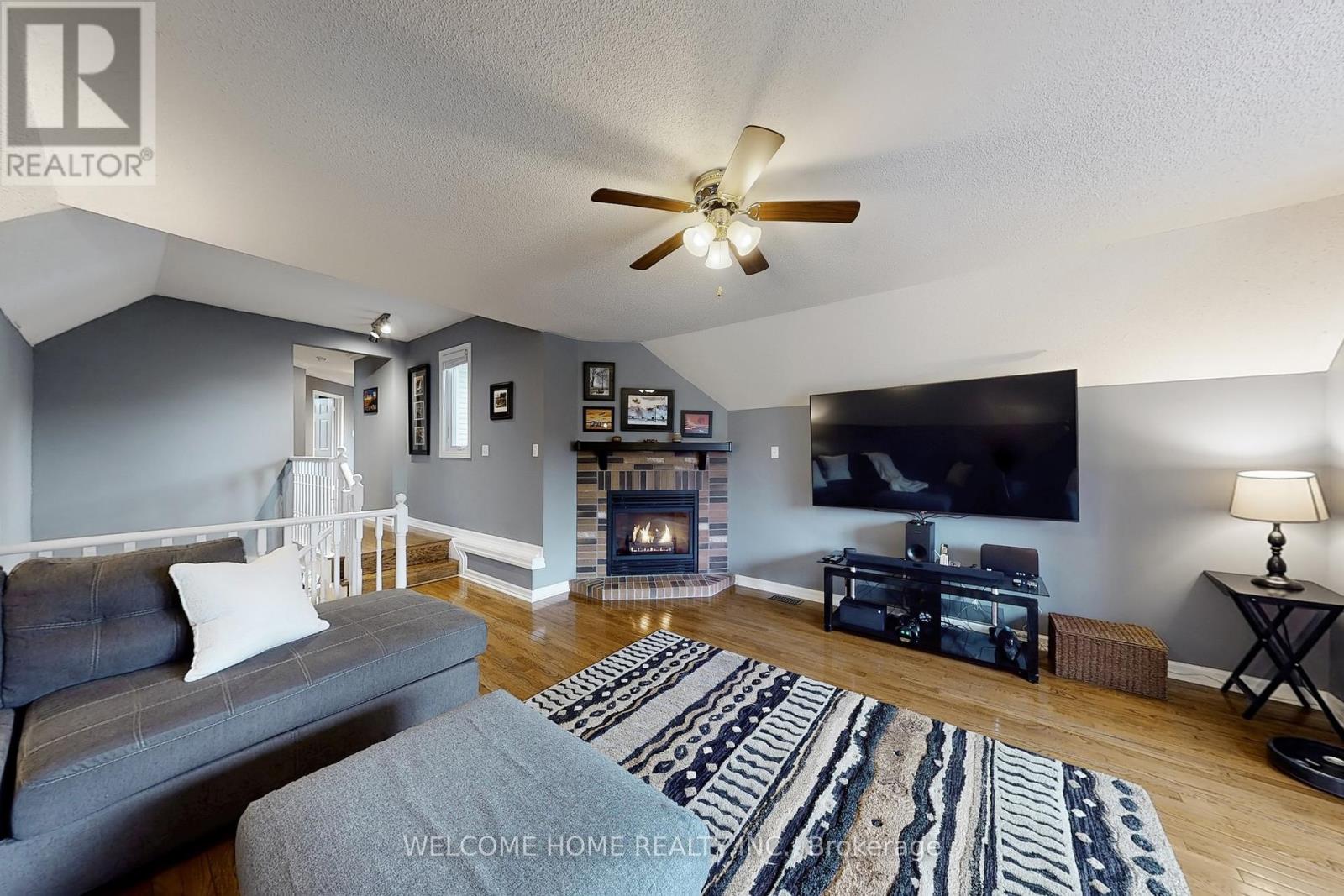 Photo 14 of 6079 Leeside Crescent, Mississauga ON