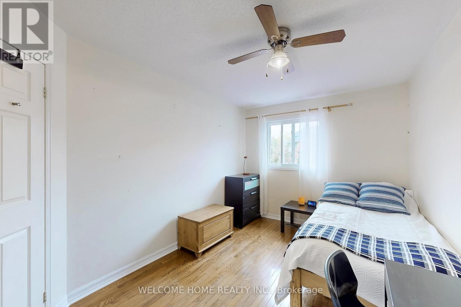 Photo 22 of 6079 Leeside Crescent, Mississauga ON