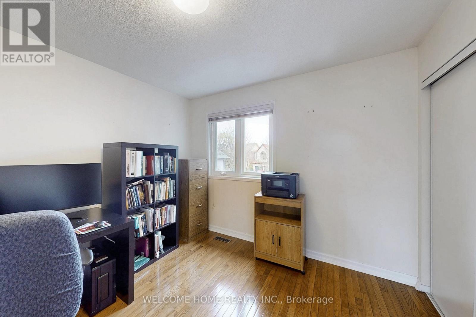 Photo 23 of 6079 Leeside Crescent, Mississauga ON