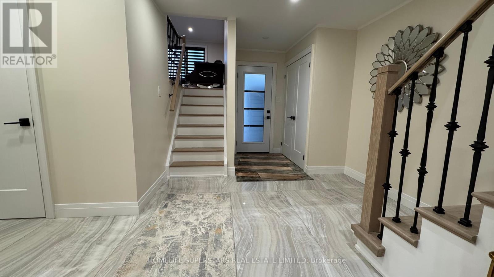 Photo 15 of 159 Richvale Drive S, Brampton ON