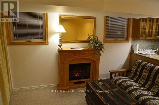 Photo 6 of 2545 Cobbinshaw Circle, Mississauga ON
