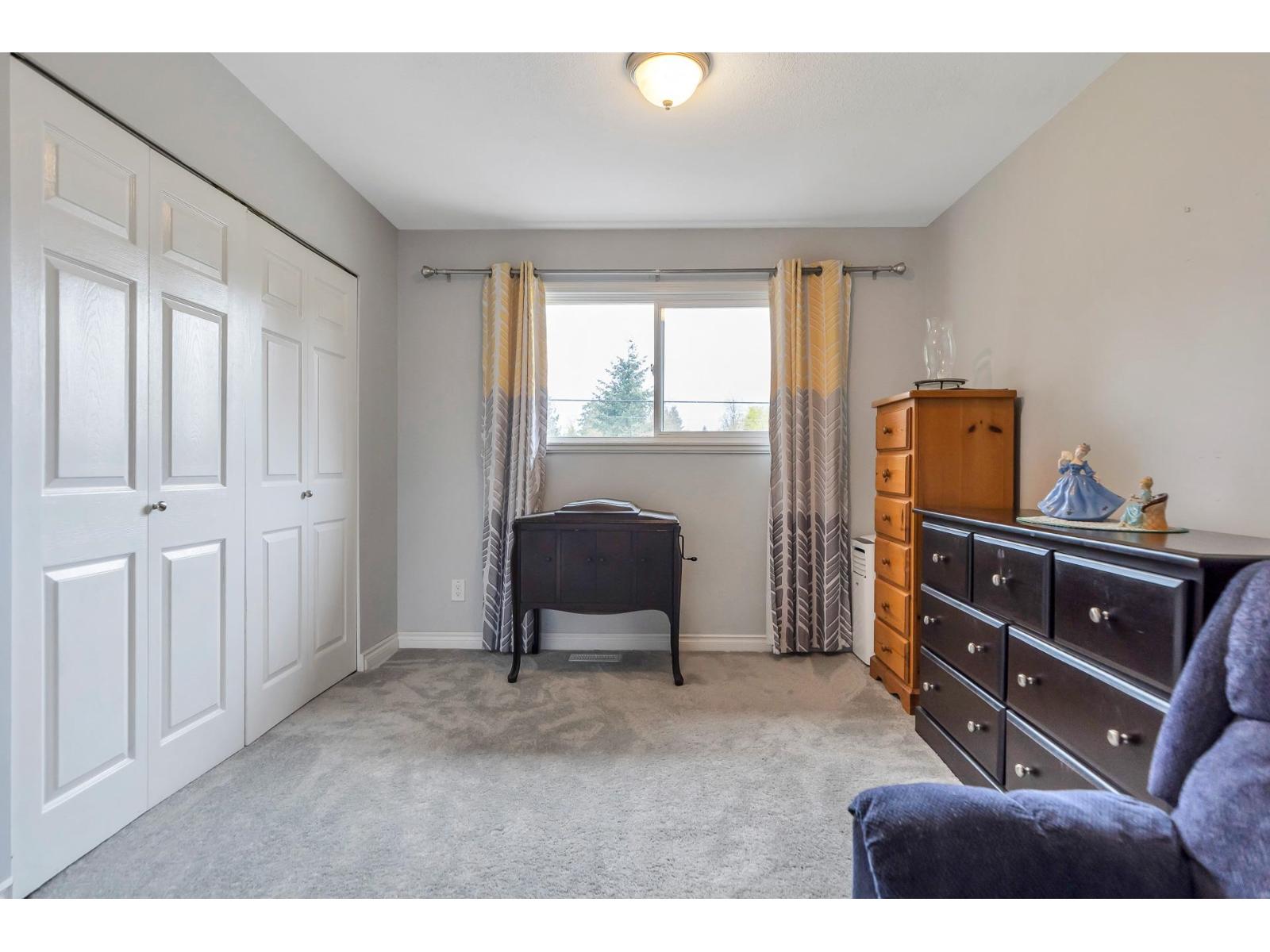Photo 25 of 2096 Martens Street, Abbotsford BC